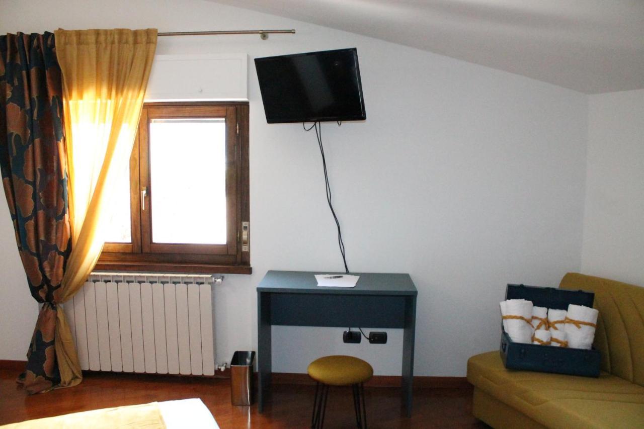 B&B La Casa Di Sirio Норча Экстерьер фото