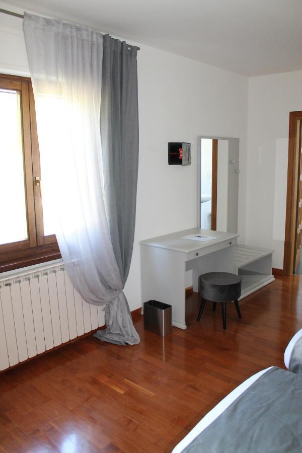 B&B La Casa Di Sirio Норча Экстерьер фото