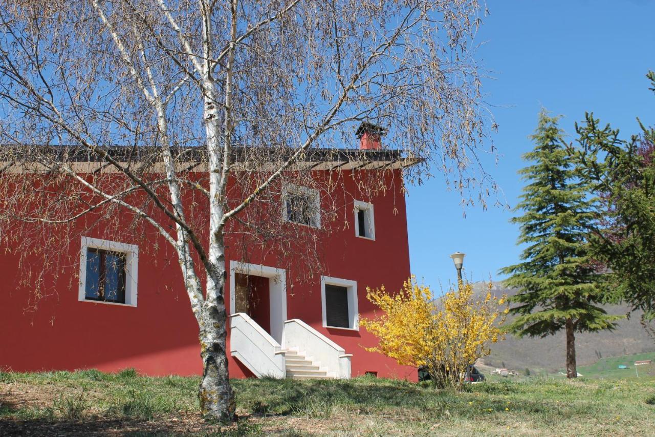 B&B La Casa Di Sirio Норча Экстерьер фото
